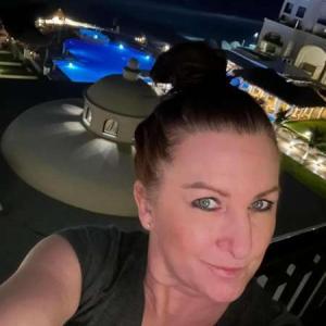 tineshia, 50, woman