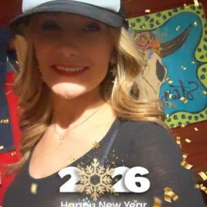 Kayley |||, 33, woman