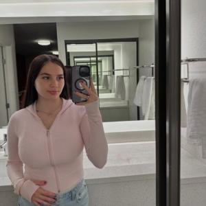 Hattie Bucks|||, 27, woman