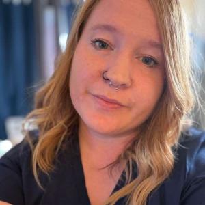 Dlllamott|||, 50, woman