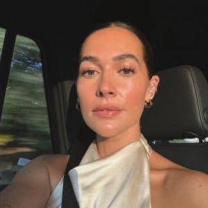 Avery, 45, woman